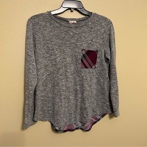 Womens long sleeved shirt